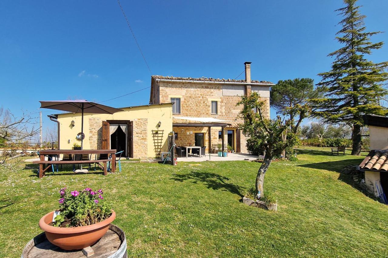 Villa Pilotti Country House Penna San Giovanni Extérieur photo