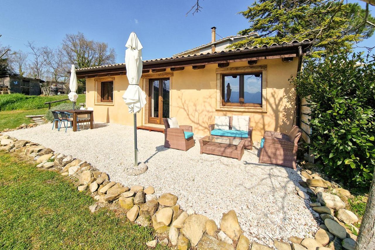 Villa Pilotti Country House Penna San Giovanni Extérieur photo